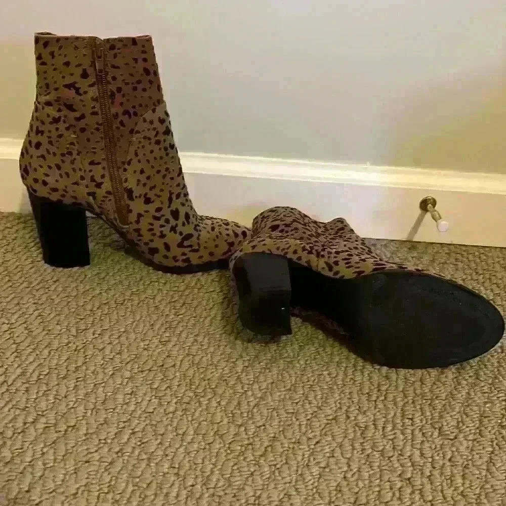 Animal print booties size 6.5